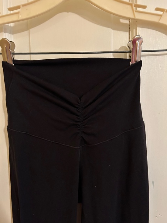 aerie Pants - Aerie Black Ruched High-Waist flare leggings